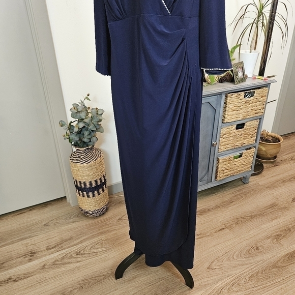 Alex Evenings Woman Navy Surplice long Maxi gown dress Size 14W stretch - Picture 3 of 6